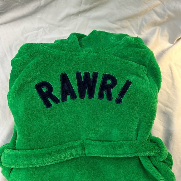 GAP - Toddler recycled sherpa fuzzy dinosaur bath robe. Size 2 - Picture 4 of 4